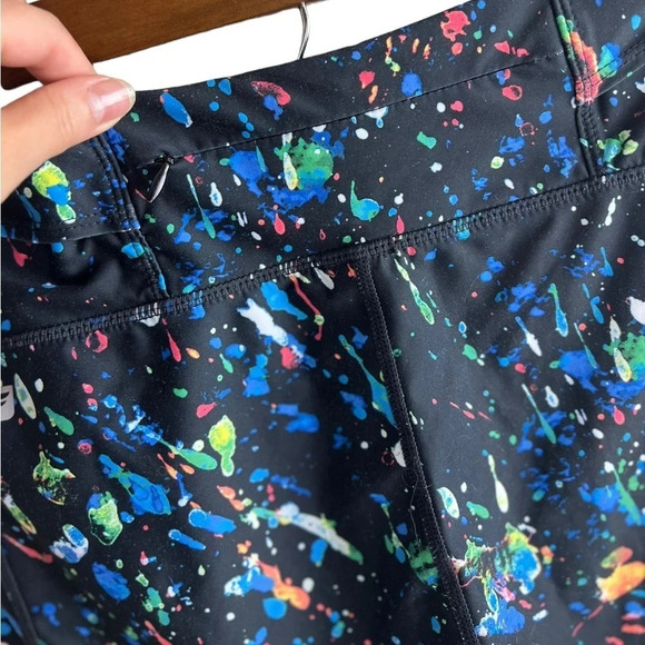 Fabletics • Gia Printed PowerLite Capri - Picture 5 of 7